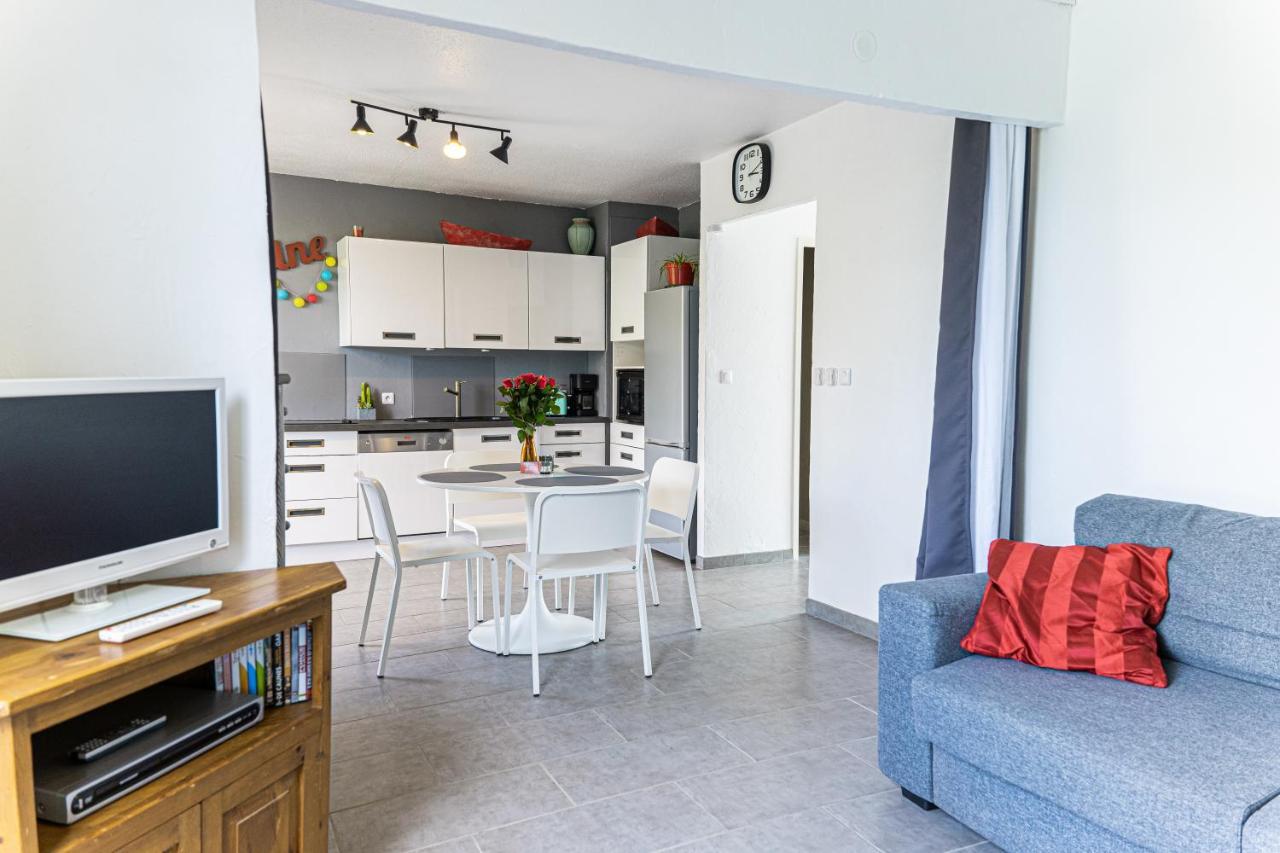 Le Farniente: Beachside Retreat with Terrace, Wi-Fi & Parking La Grande-Motte Exterior photo