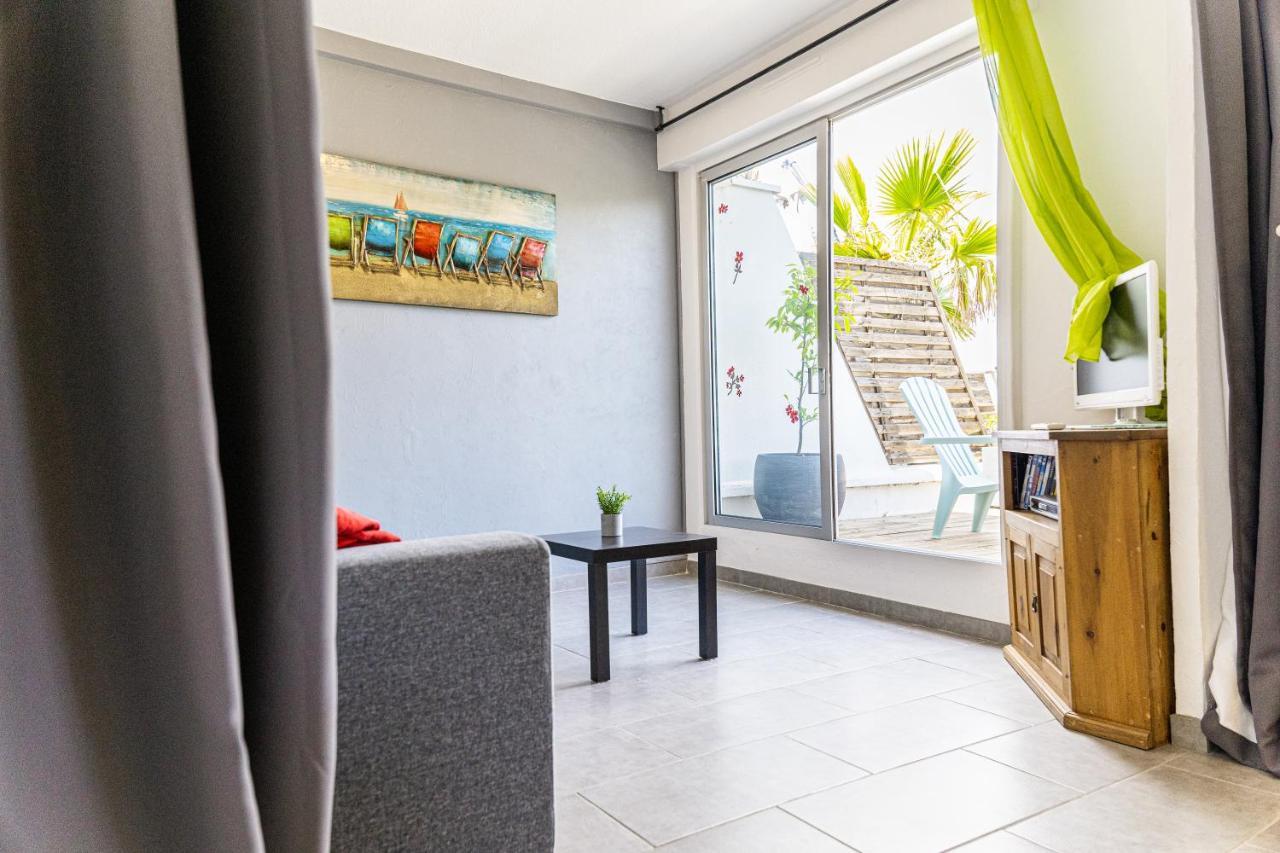 Le Farniente: Beachside Retreat with Terrace, Wi-Fi & Parking La Grande-Motte Exterior photo